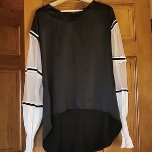 Narro  London satin high low blouse